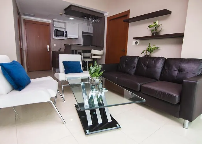 Riverfront I 1, Piso 4, Suite Vista Al Rio, Puerto Santa Ana, Guayaquil