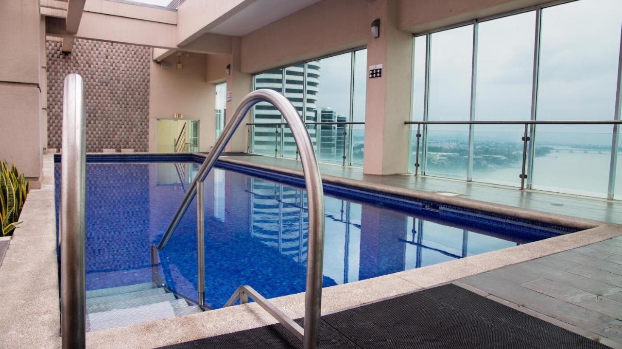 Riverfront I 1, Piso 4, Vista Al Rio, Puerto Santa Ana, Apartment Guayaquil