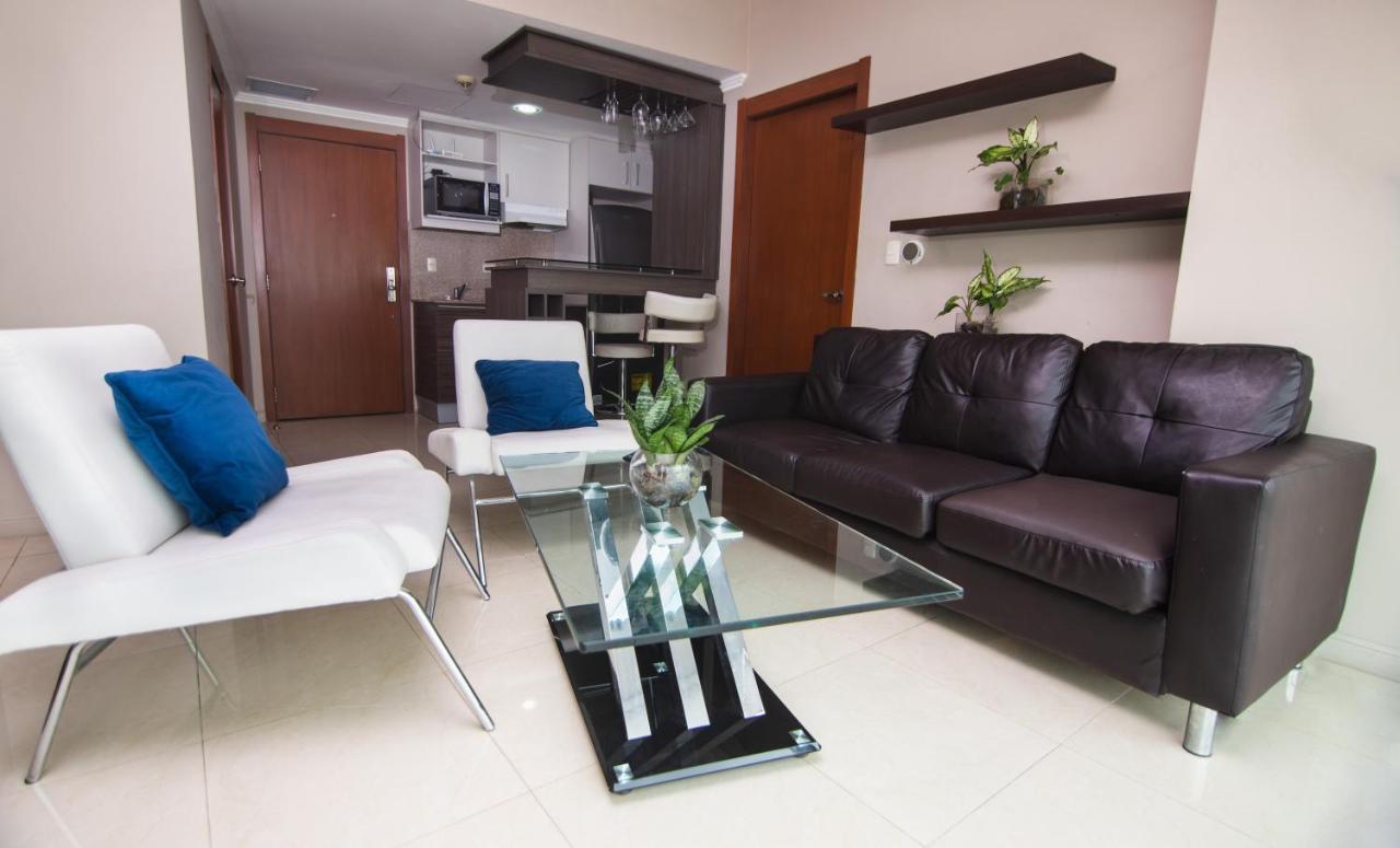 Riverfront I 1, Piso 4, Vista Al Rio, Puerto Santa Ana, Apartment *