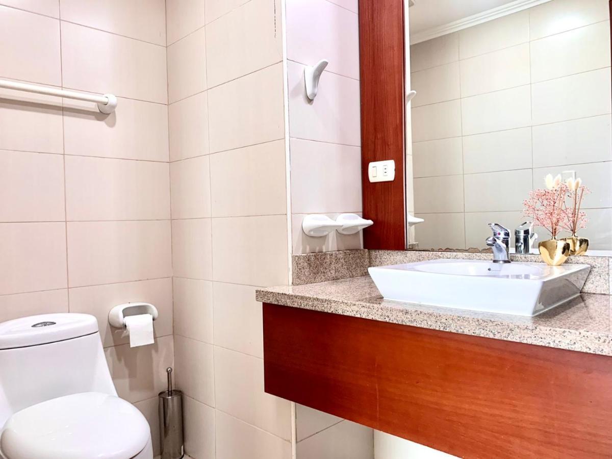 Riverfront I 1, Piso 4, Vista Al Rio, Puerto Santa Ana, Apartamento Guayaquil