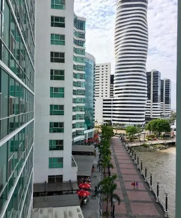 Riverfront I 1, Piso 4, Suite Vista Al Rio, Puerto Santa Ana, Guayaquil Exterior photo