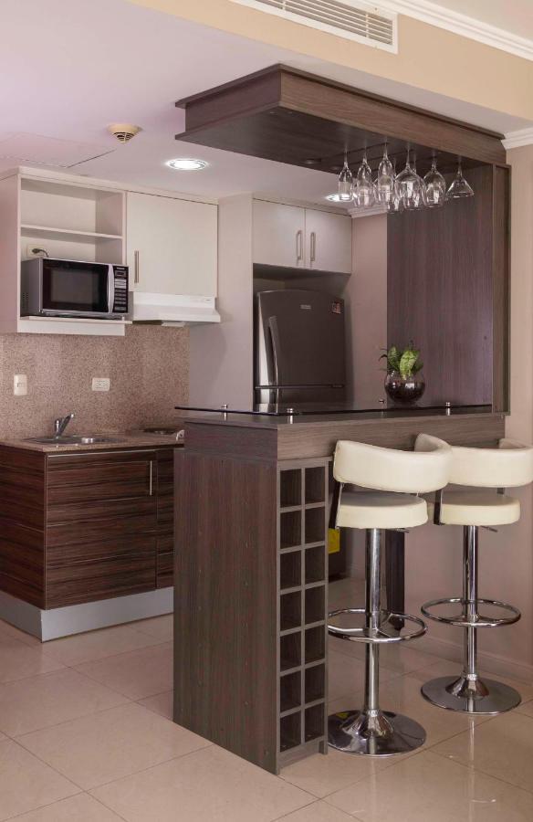 Apartamento Riverfront I 1, Piso 4, Vista Al Rio, Puerto Santa Ana, *