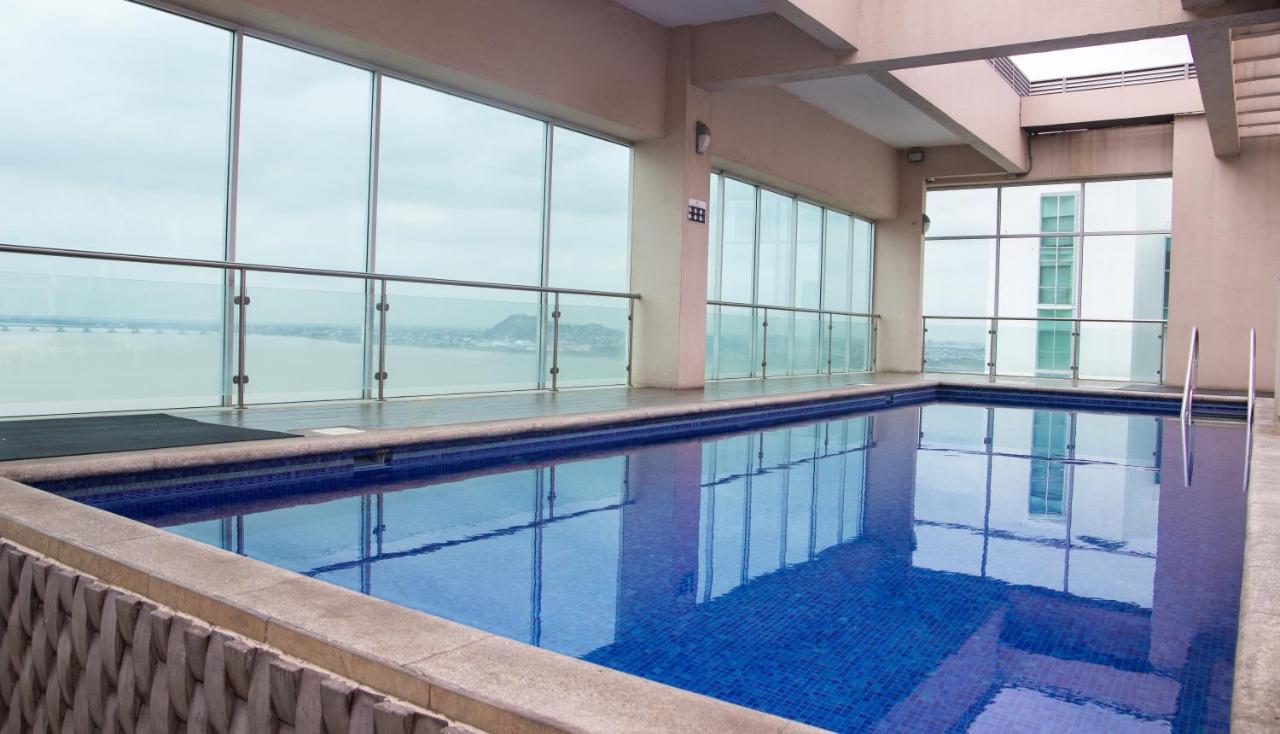 Riverfront I 1, Piso 4, Vista Al Rio, Puerto Santa Ana, * Guayaquil